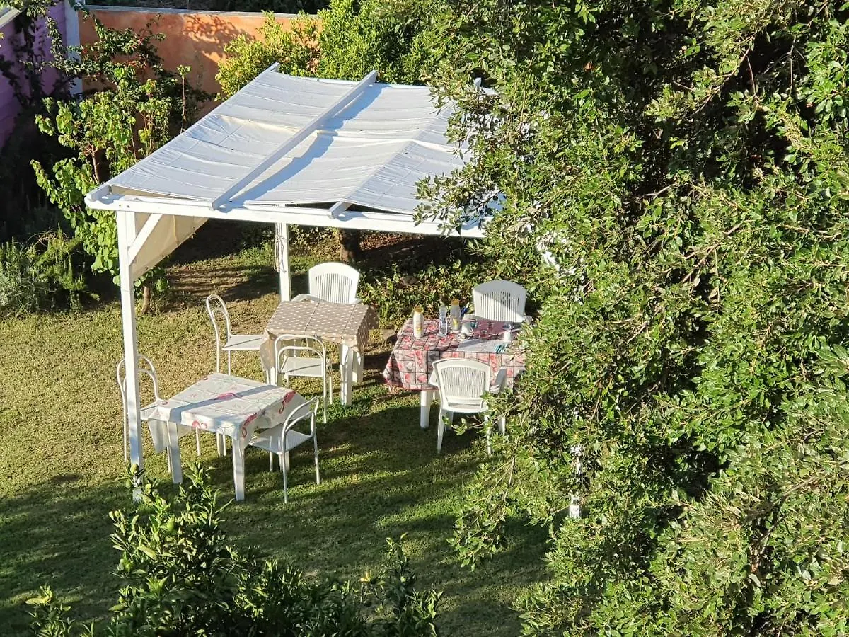 Bed & Breakfast Bed and Breakfast Sa Mariposa Muravera